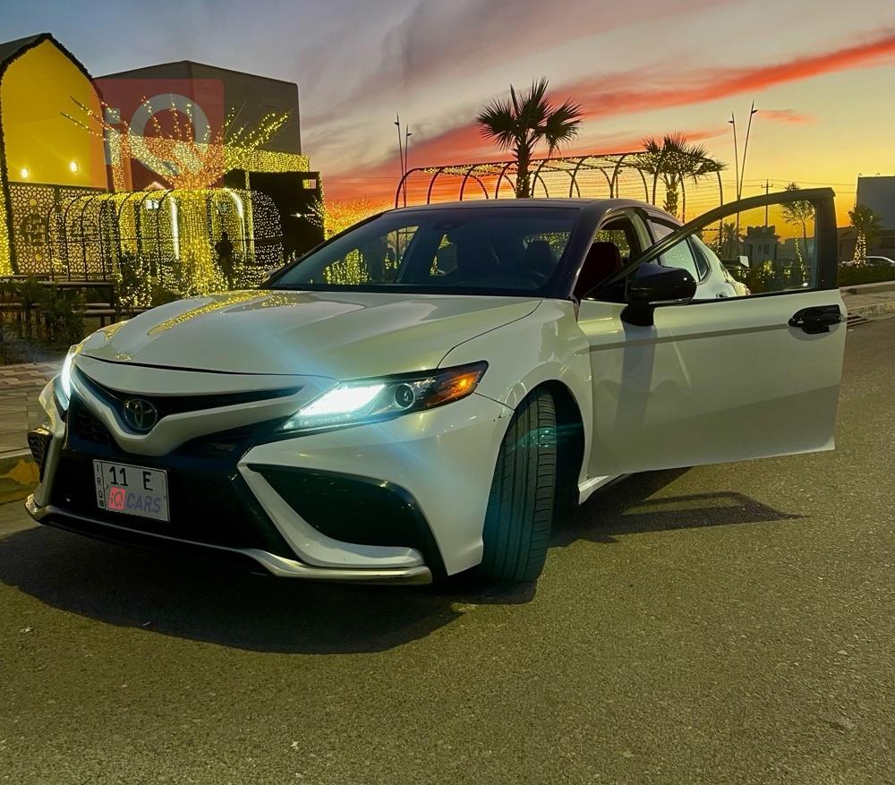 تۆیۆتا کامری